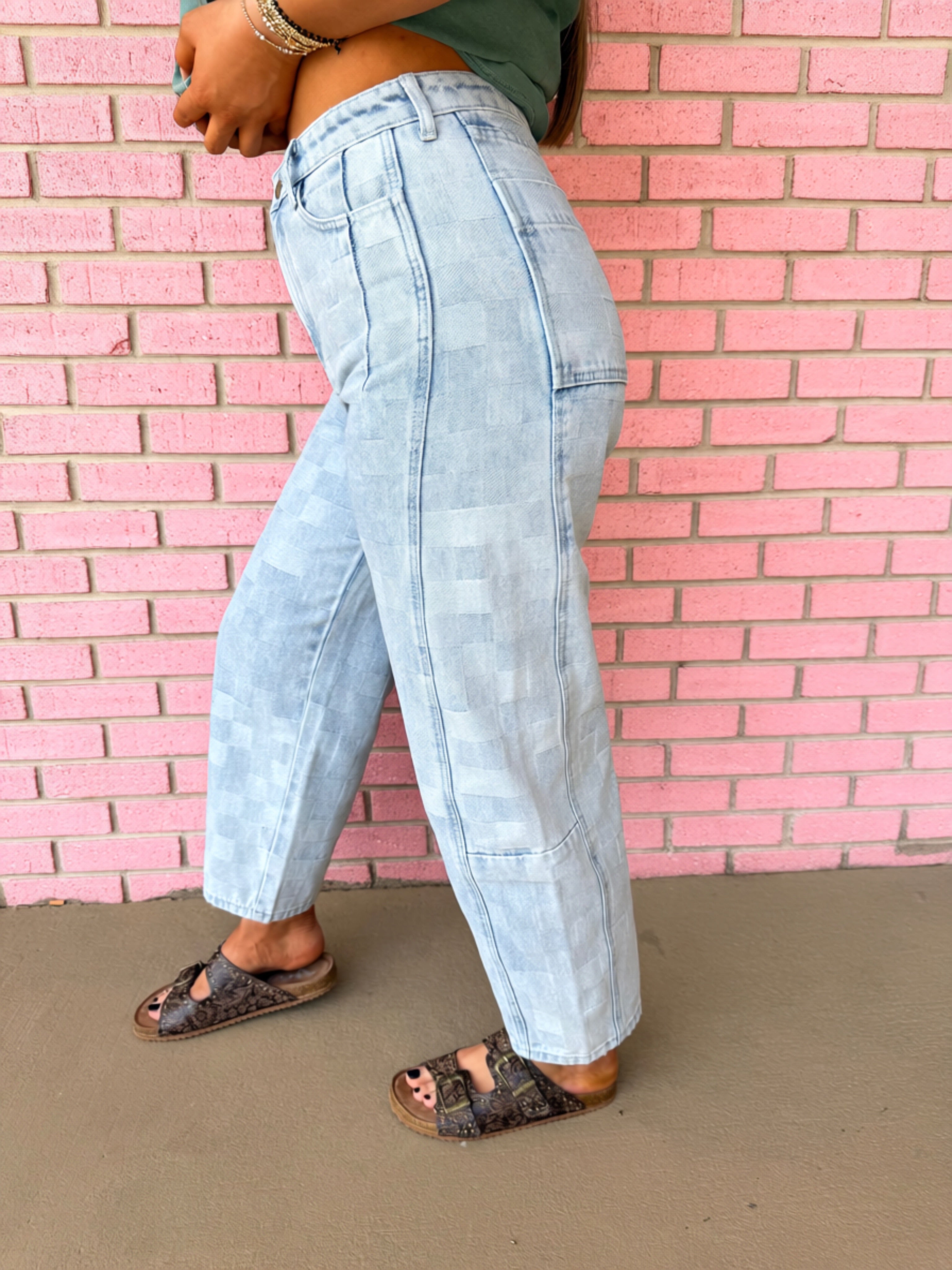 The Country Club Checkered Barrels