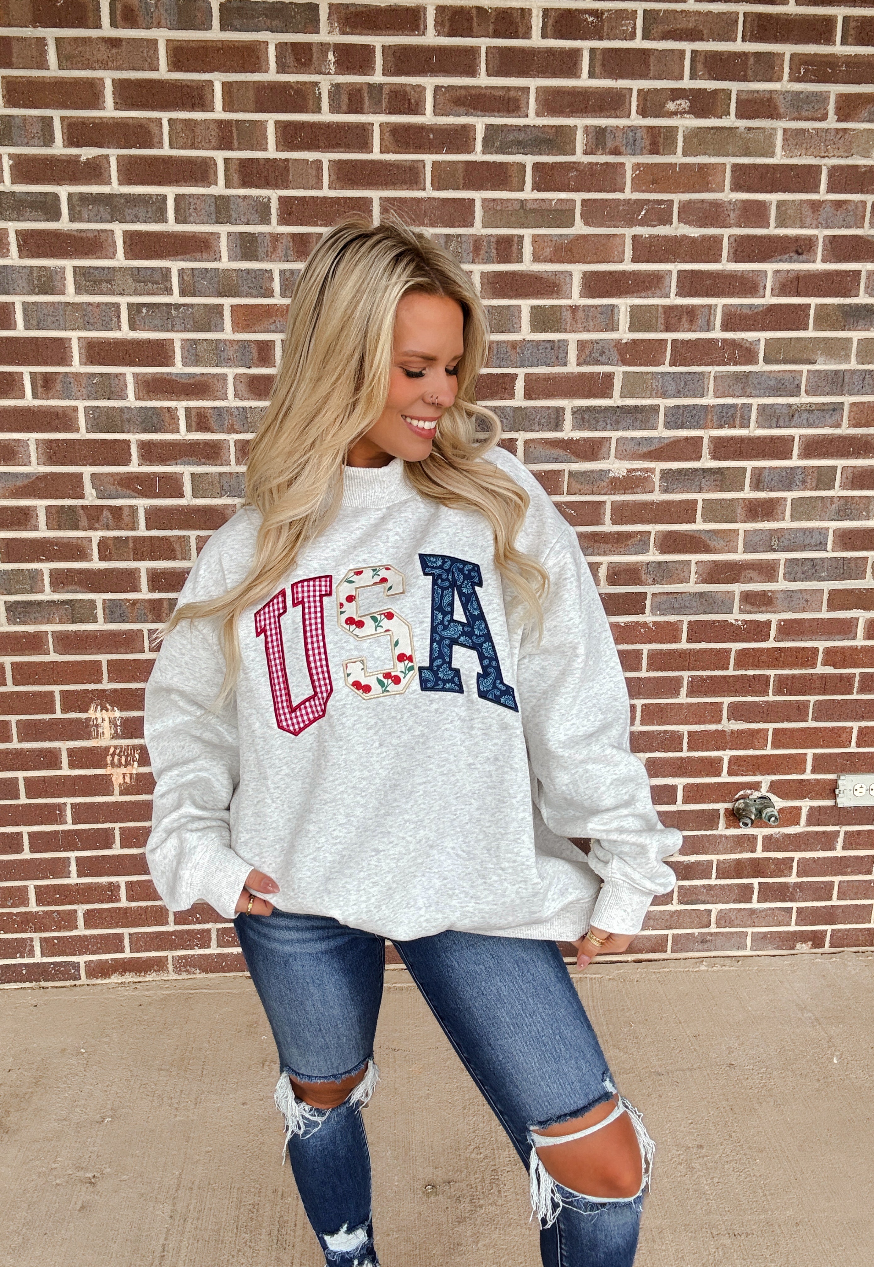 USA Embroidered Mockneck