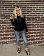 The perfect basic top- black