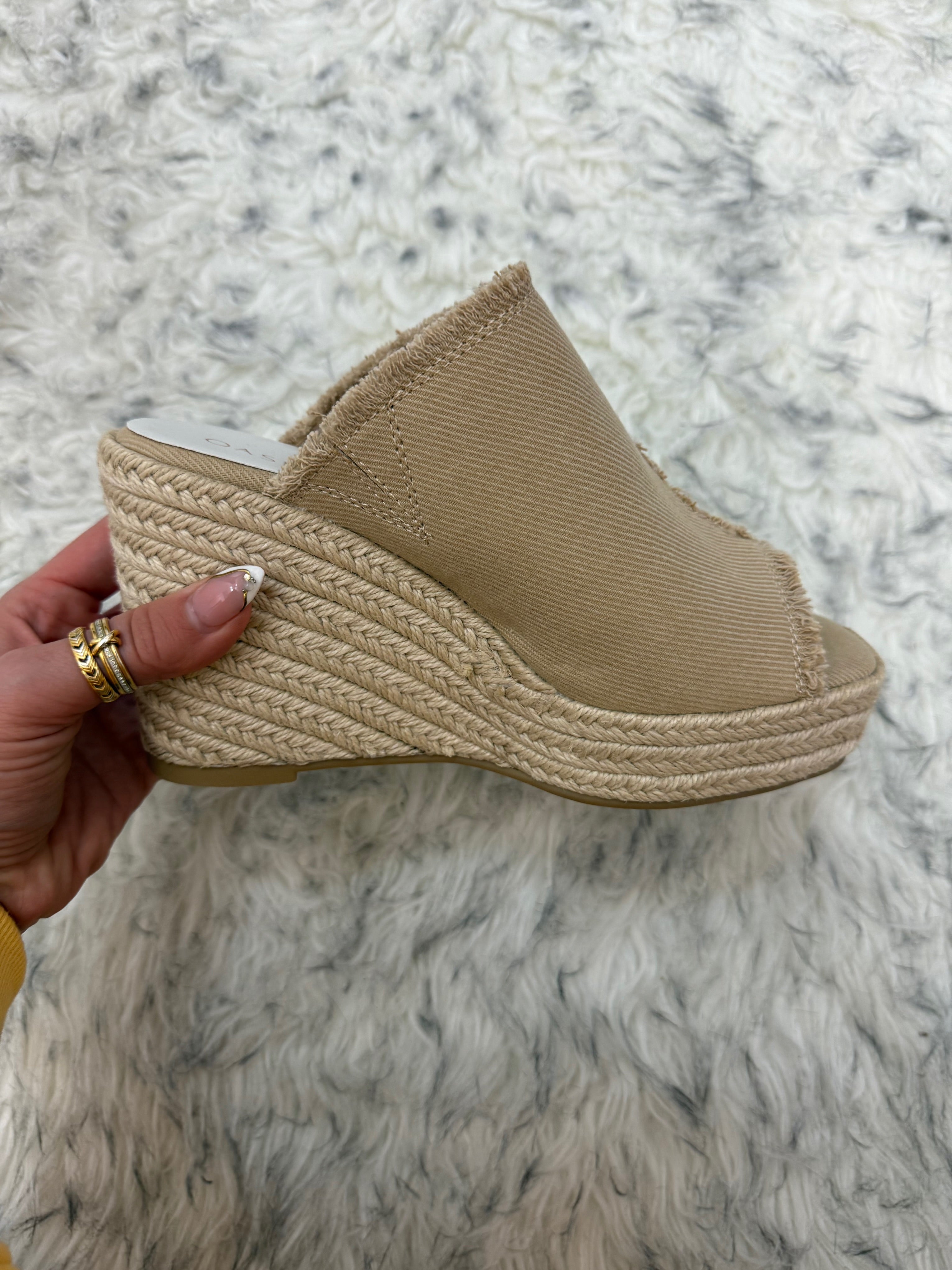 The Clara Wedges