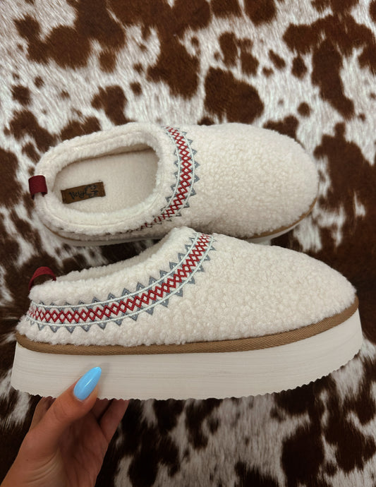 Cozy Cabin Platform slippers