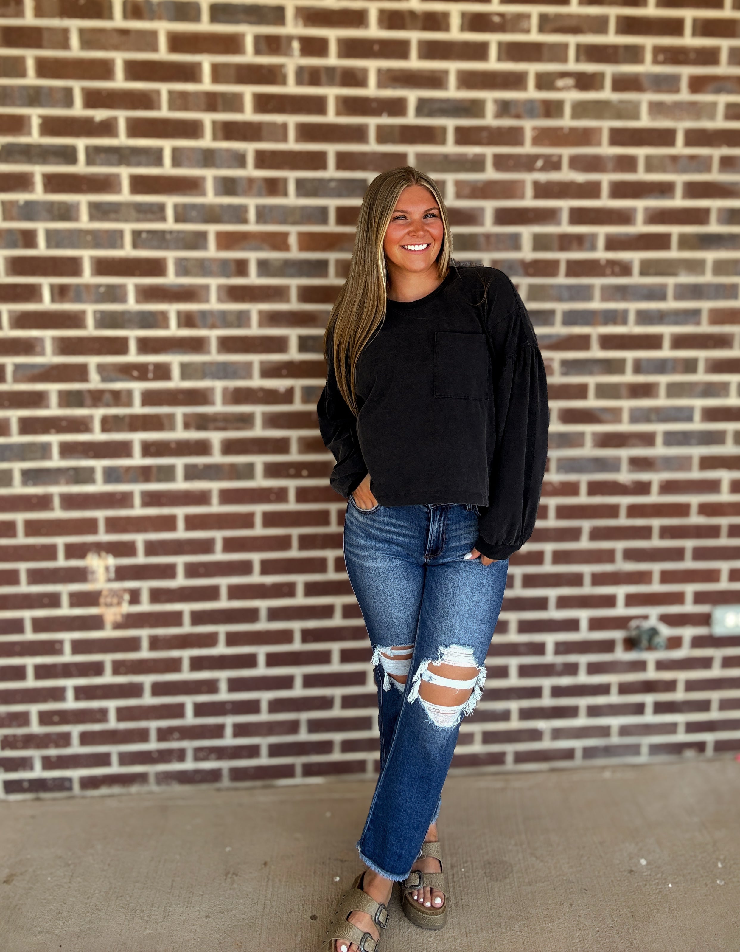 The Della Balloon Sleeve Top- Black