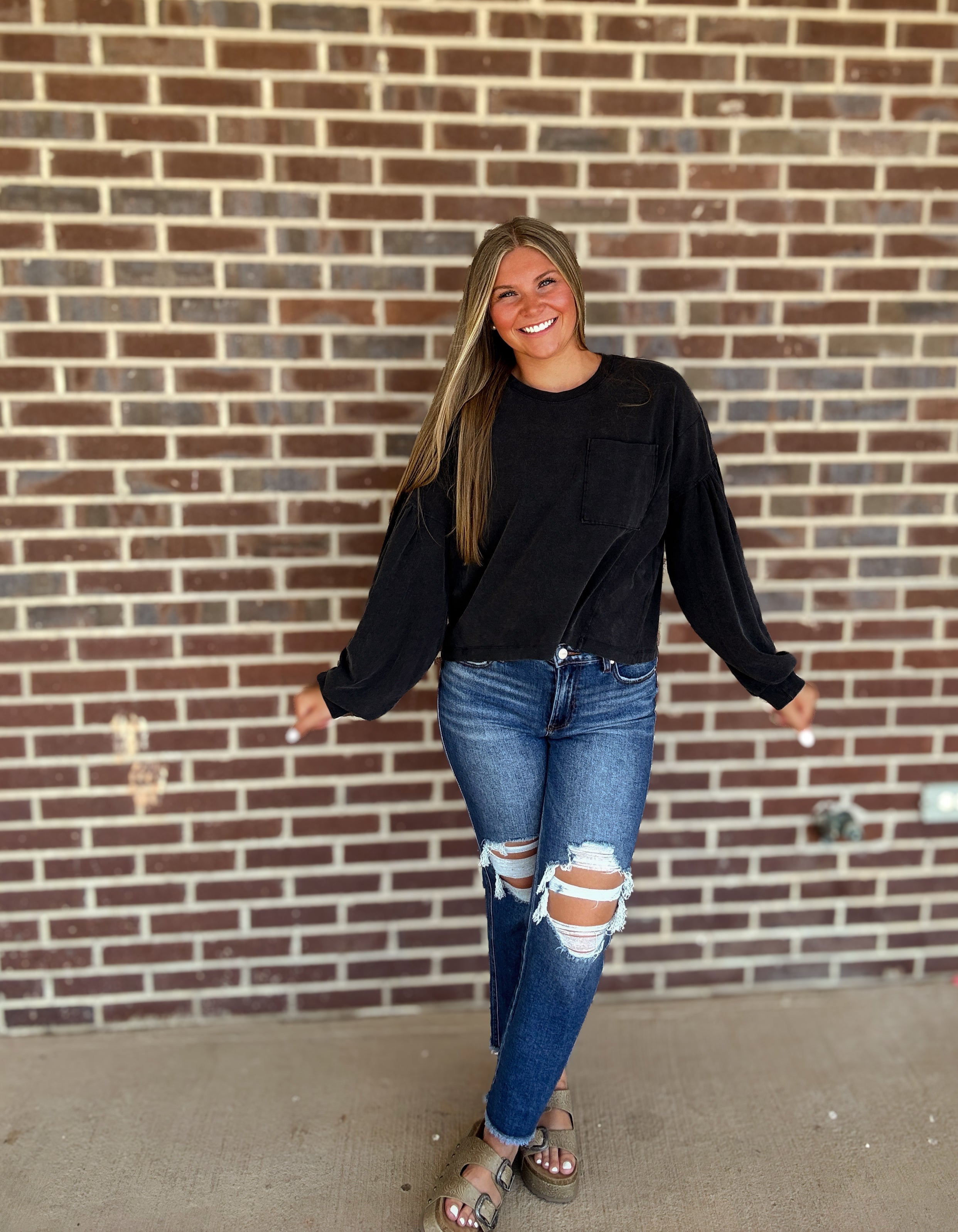 The Della Balloon Sleeve Top- Black