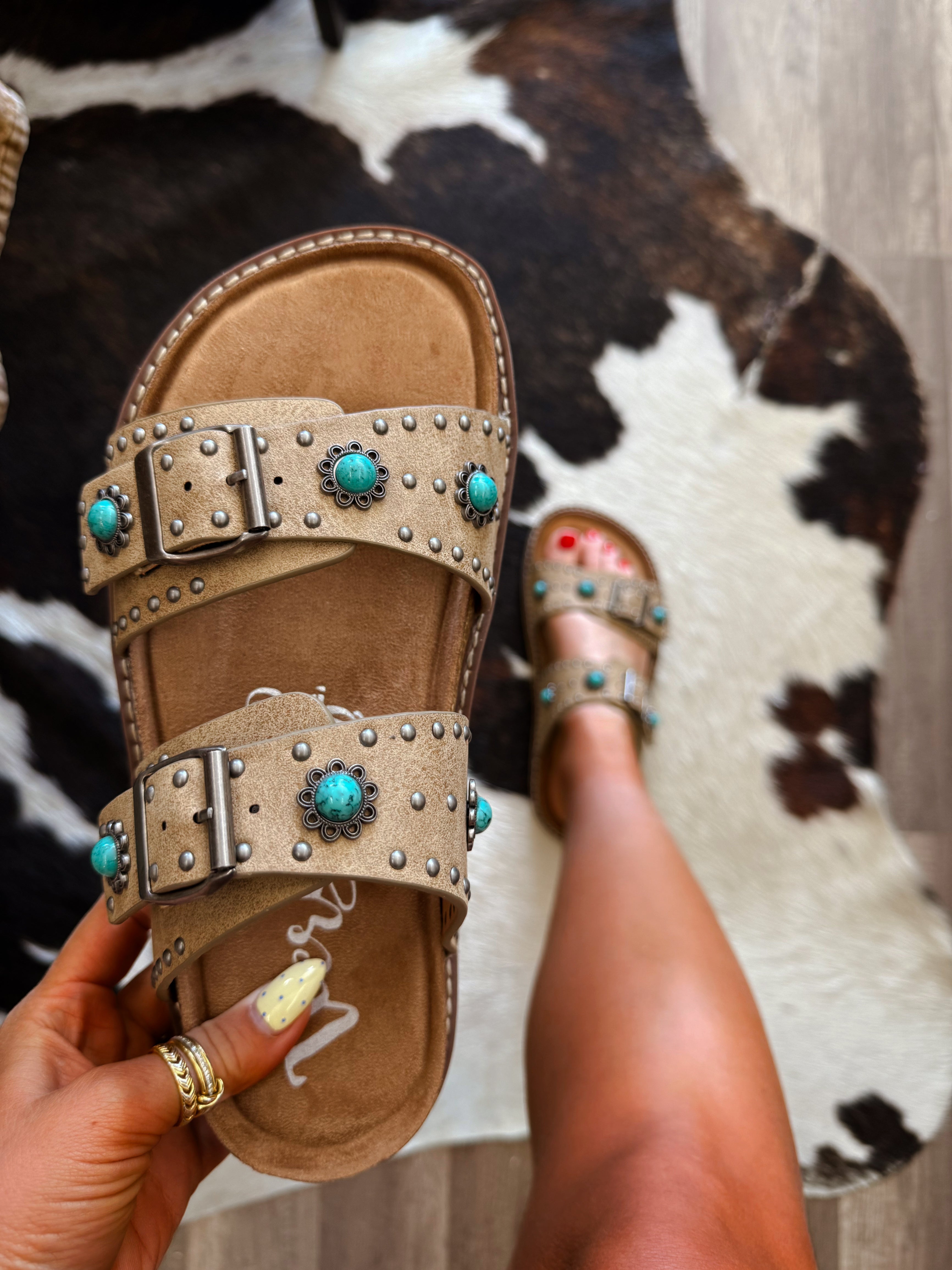 The Joleen Sandals- Taupe