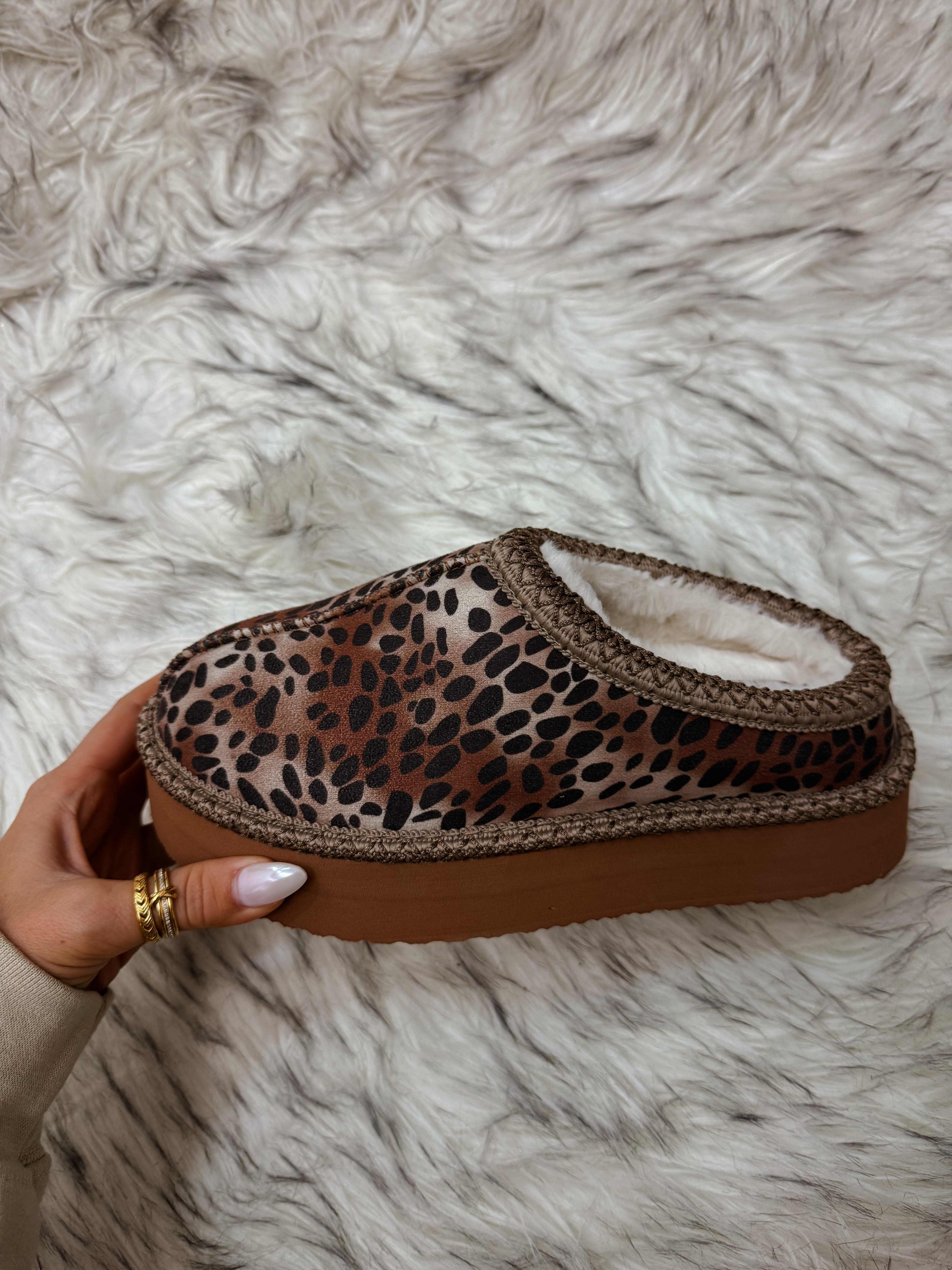 The Sister Slippers- Leopard