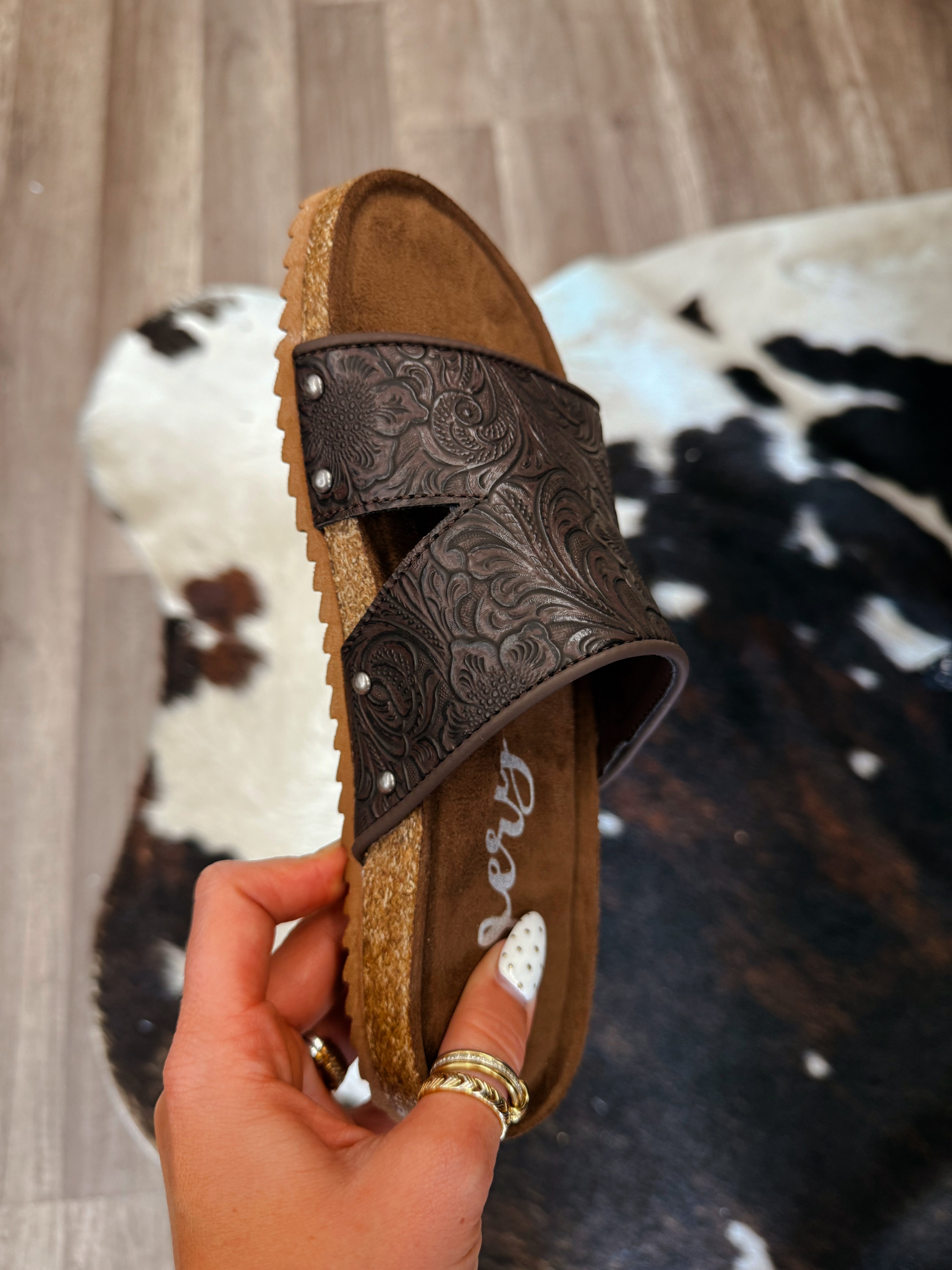 The Reagan Sandals- Chocolate