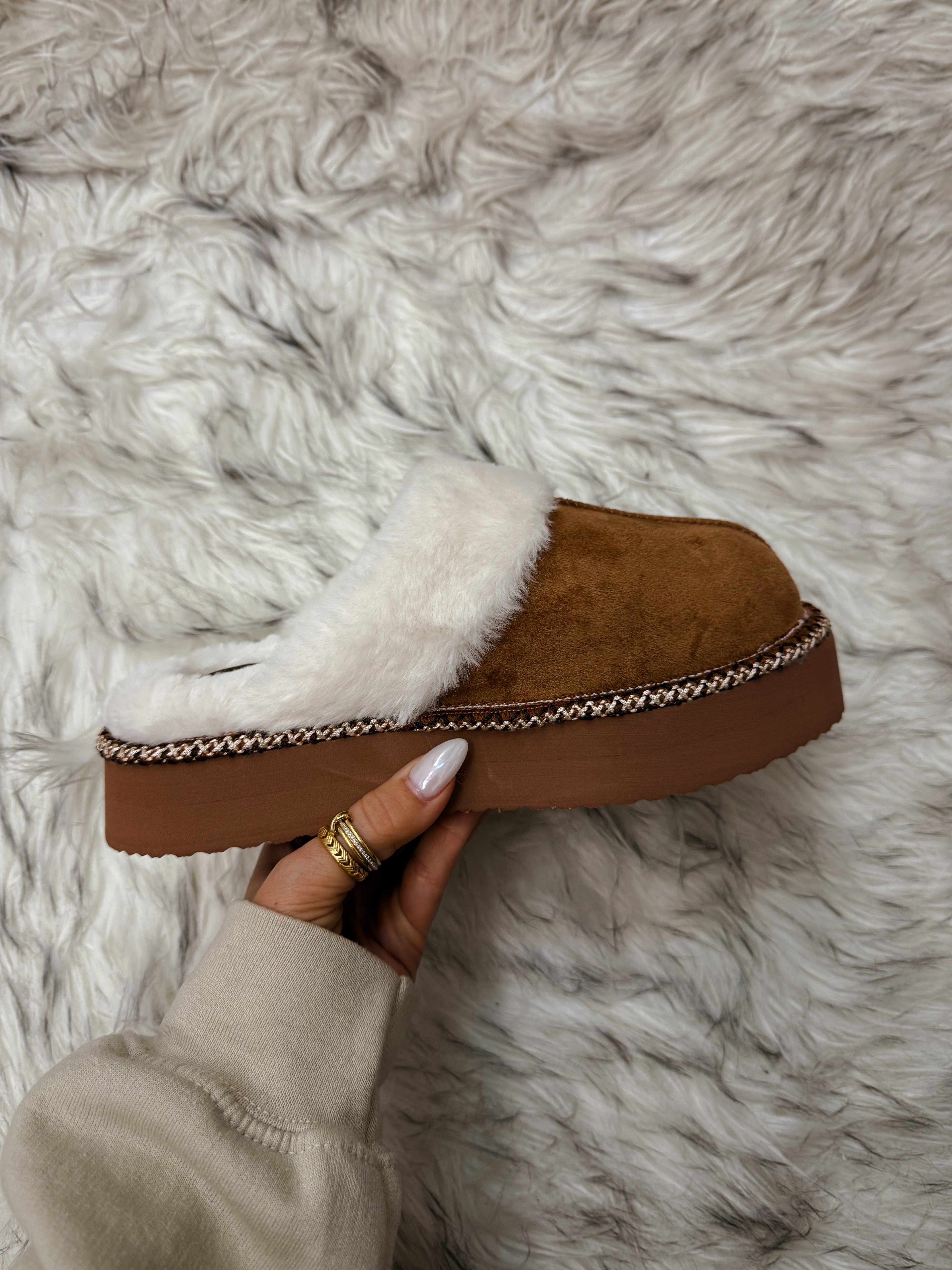 The Delaney Slippers- Tan