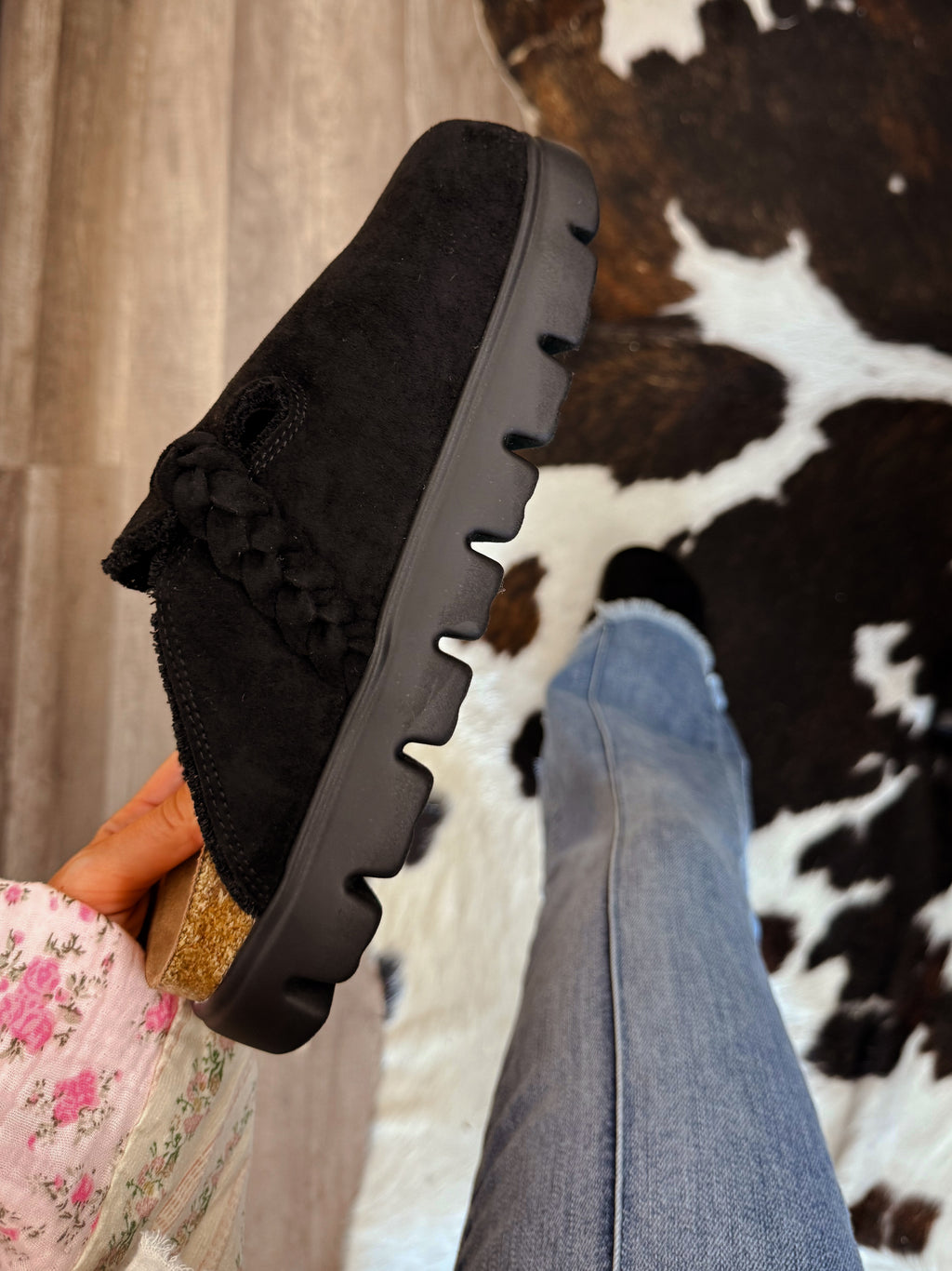 The Callie Platform Clogs- Black