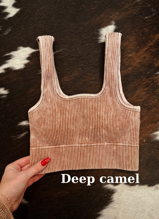 Seamless tank- deep camel