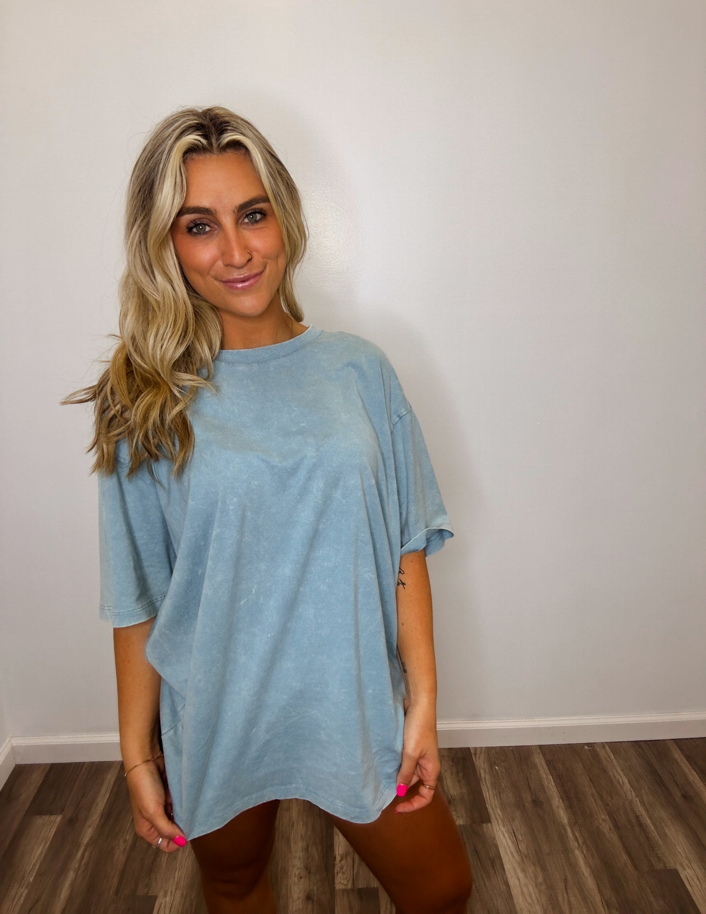 The Boyfriend tee- Blue grey