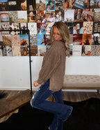 The Vintage Girl Top- Mocha