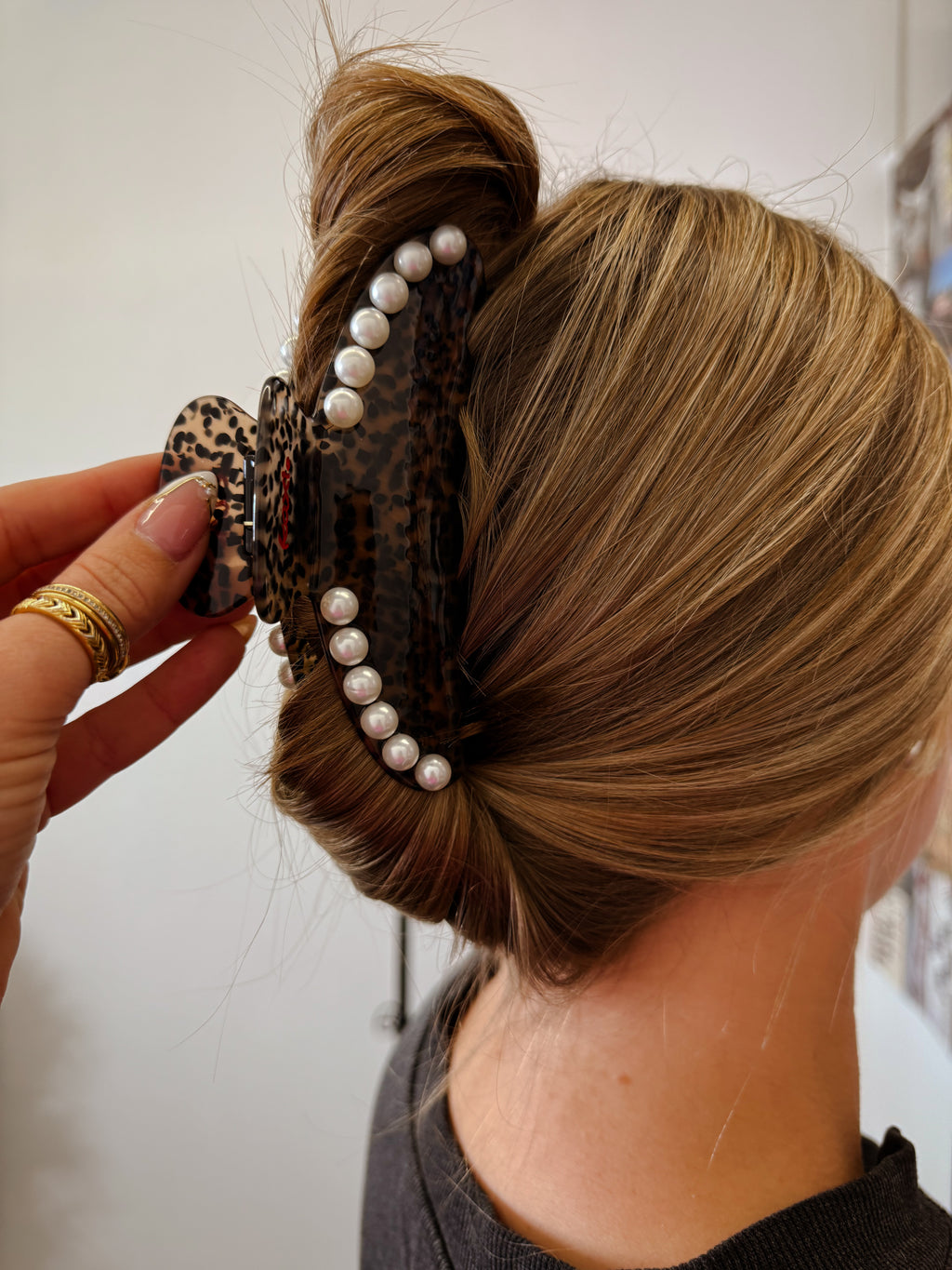 Love Is in the Hair Claw Clips