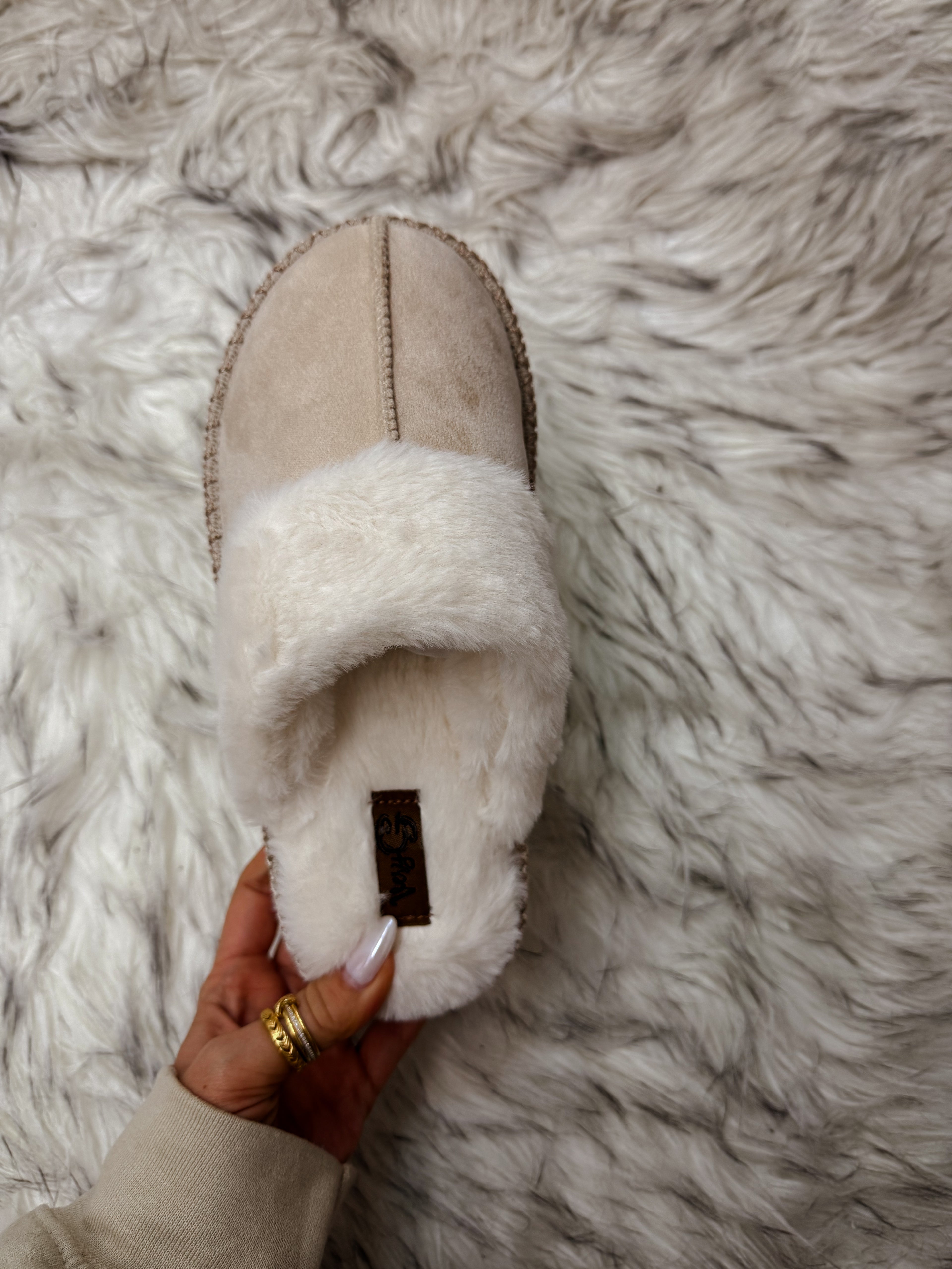 The Delaney Slippers- Cream