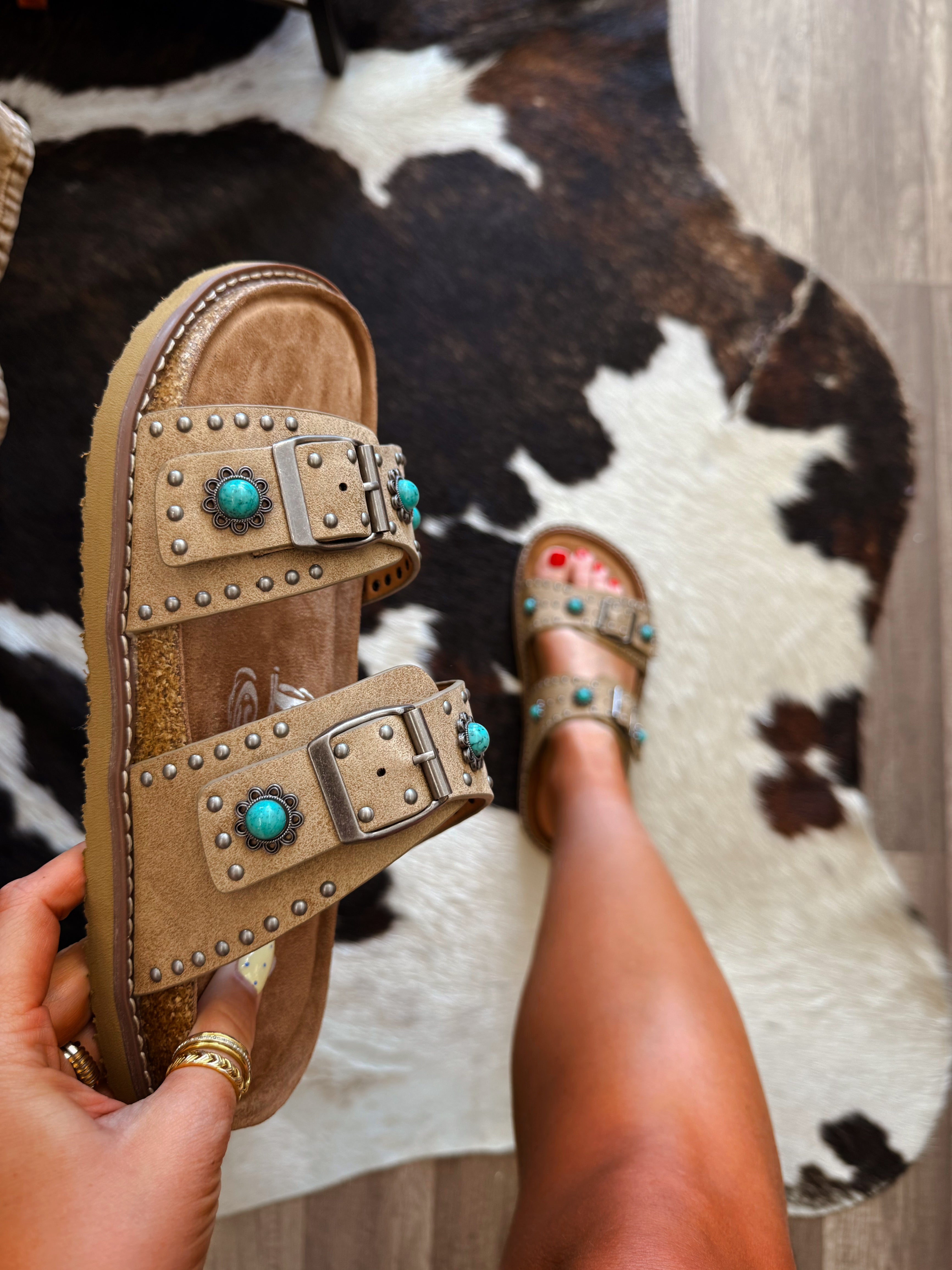 The Joleen Sandals- Taupe