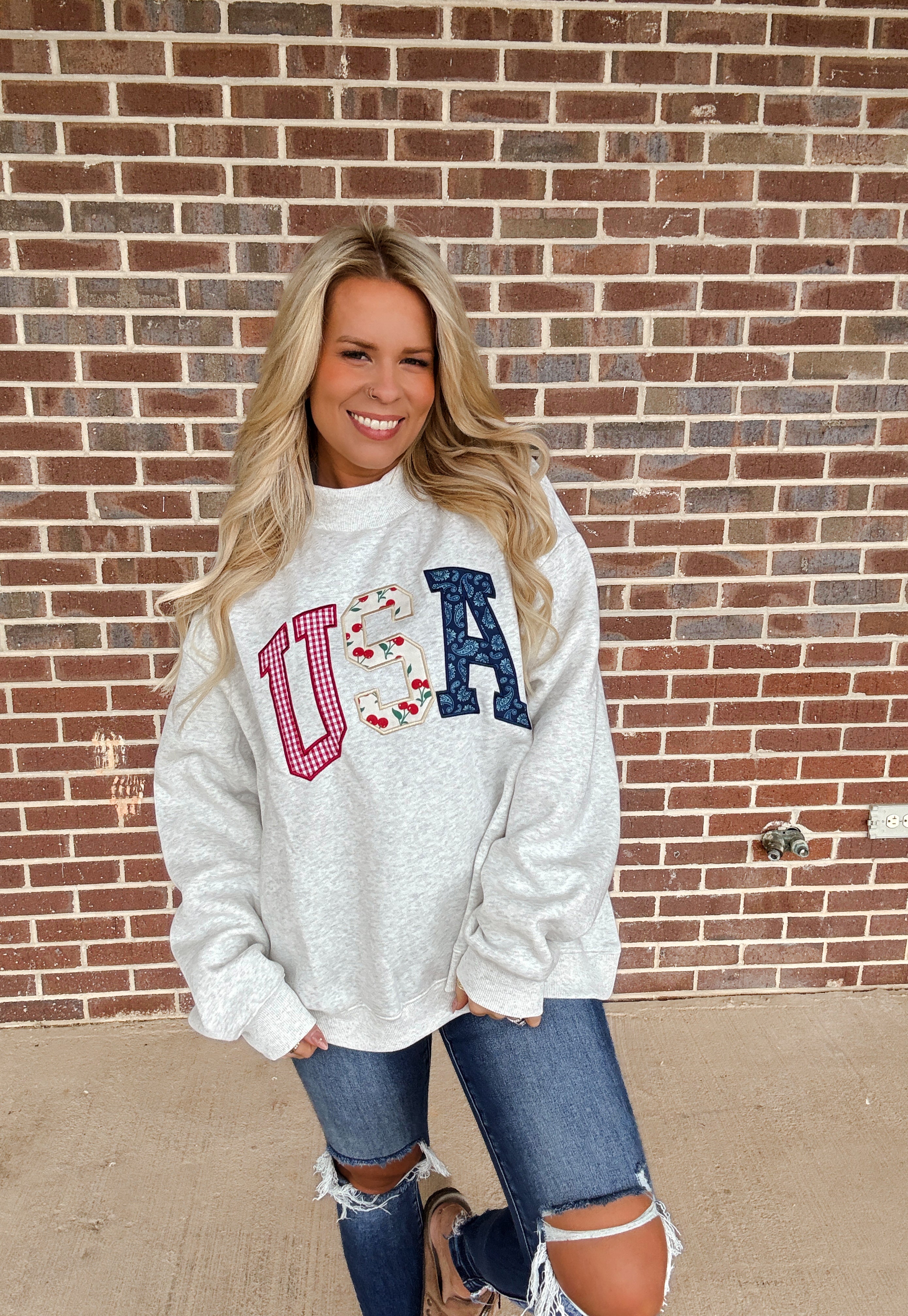 USA Embroidered Mockneck