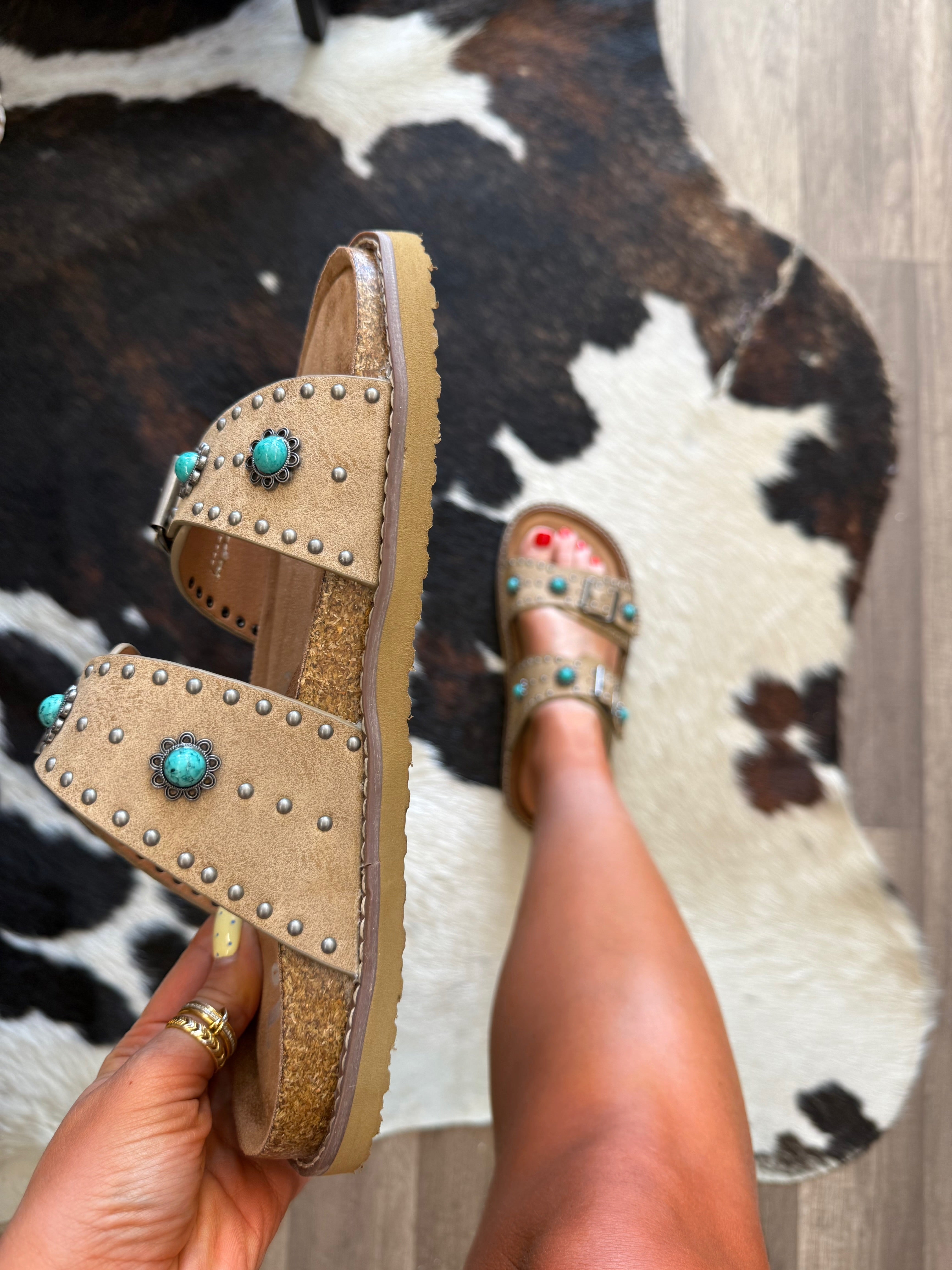 The Joleen Sandals- Taupe