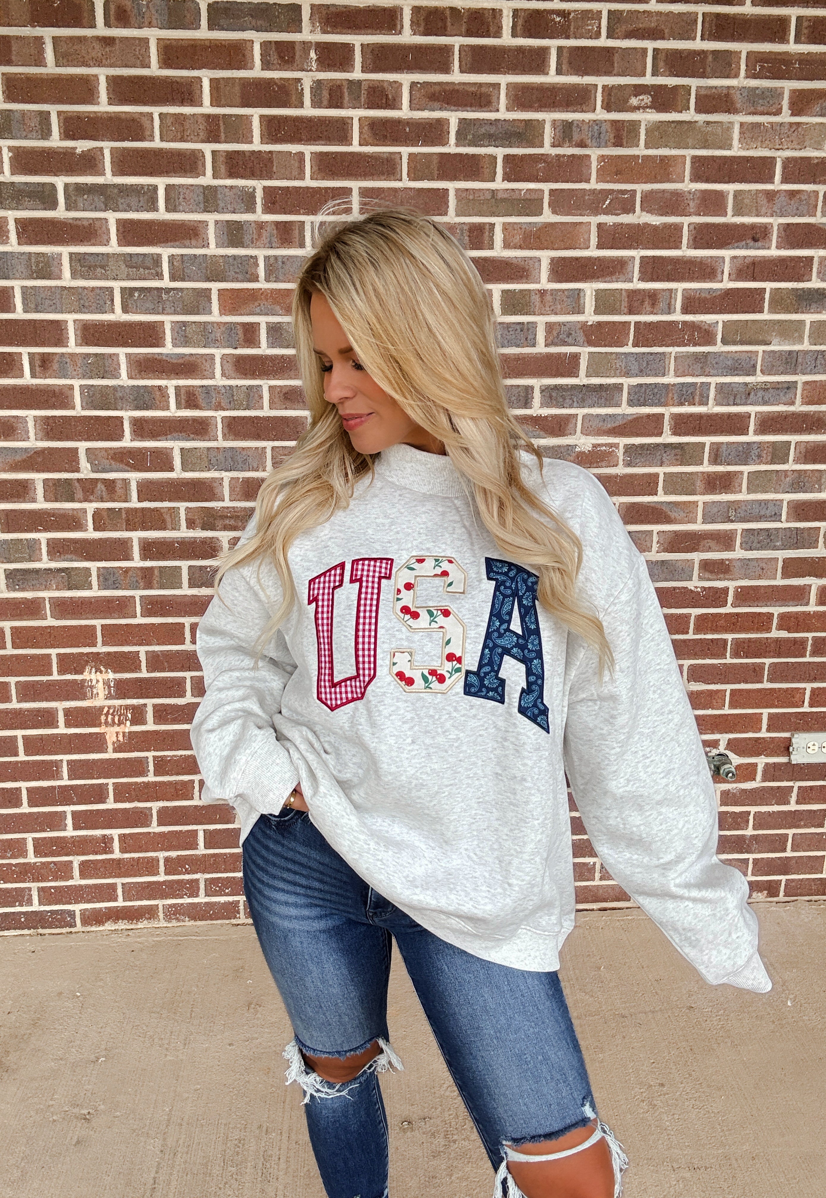 USA Embroidered Mockneck