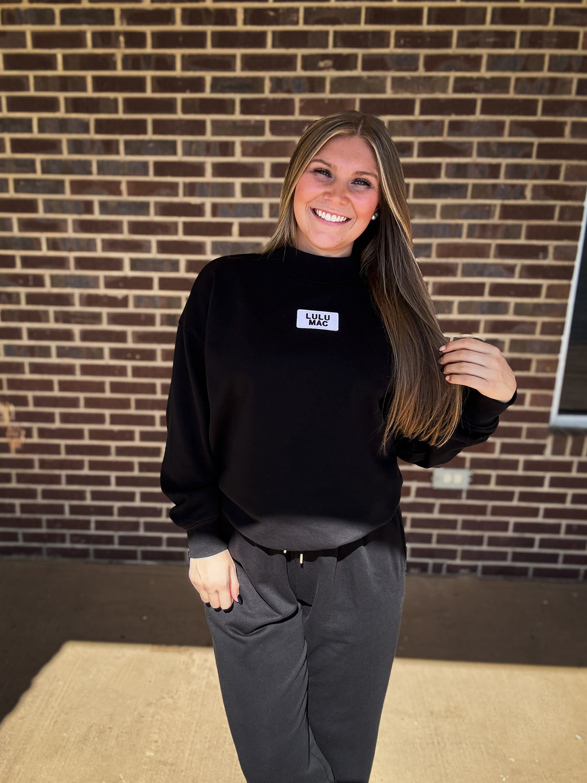 The Girlie Mockneck- Black