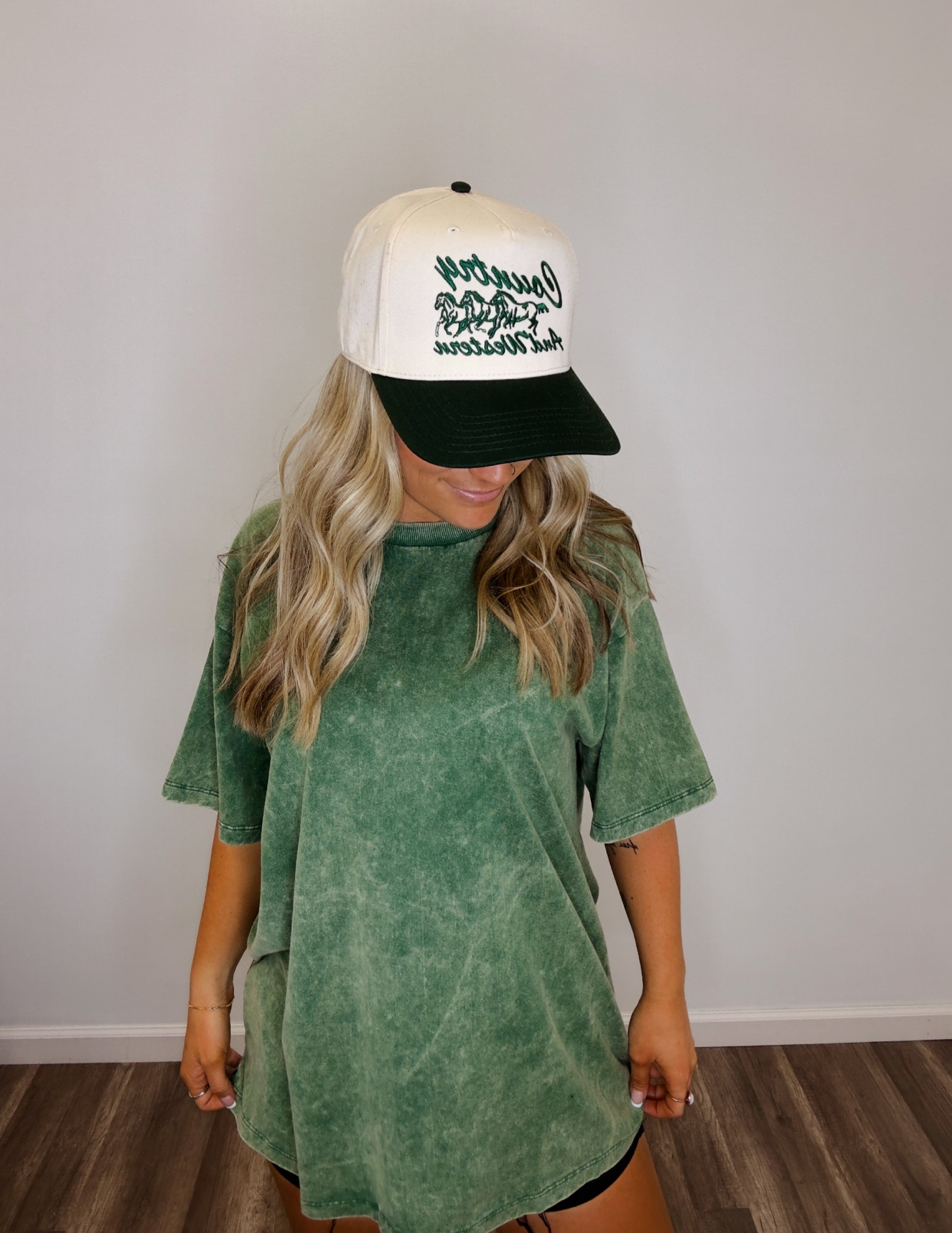 The Boyfriend tee- Dark Green