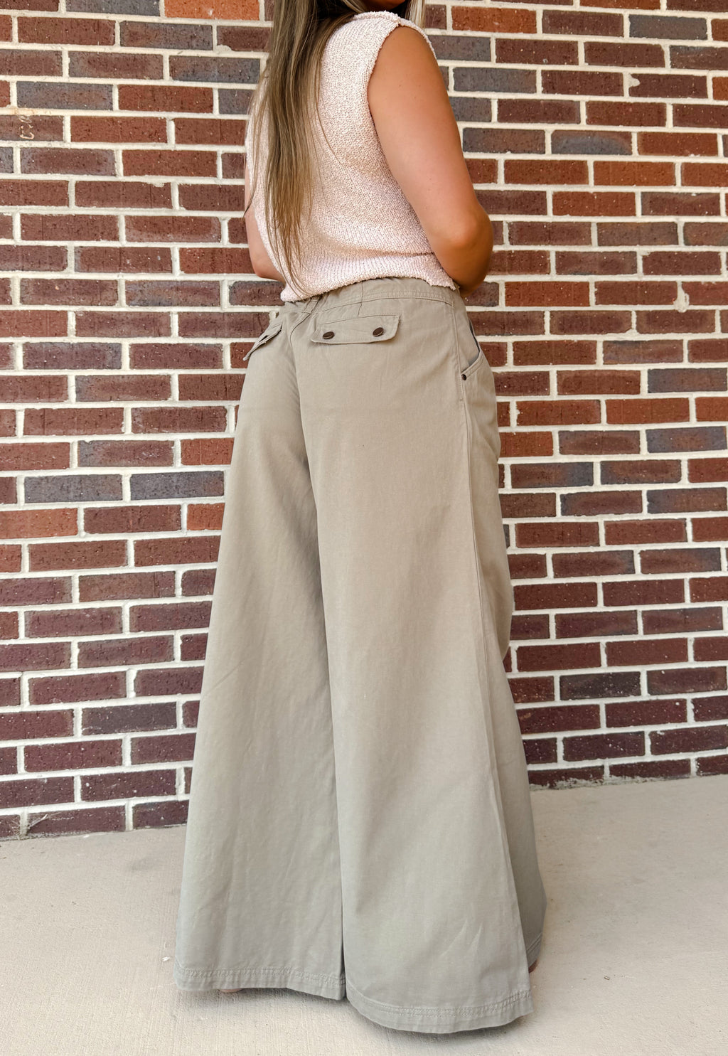 The Lakelyn Pants