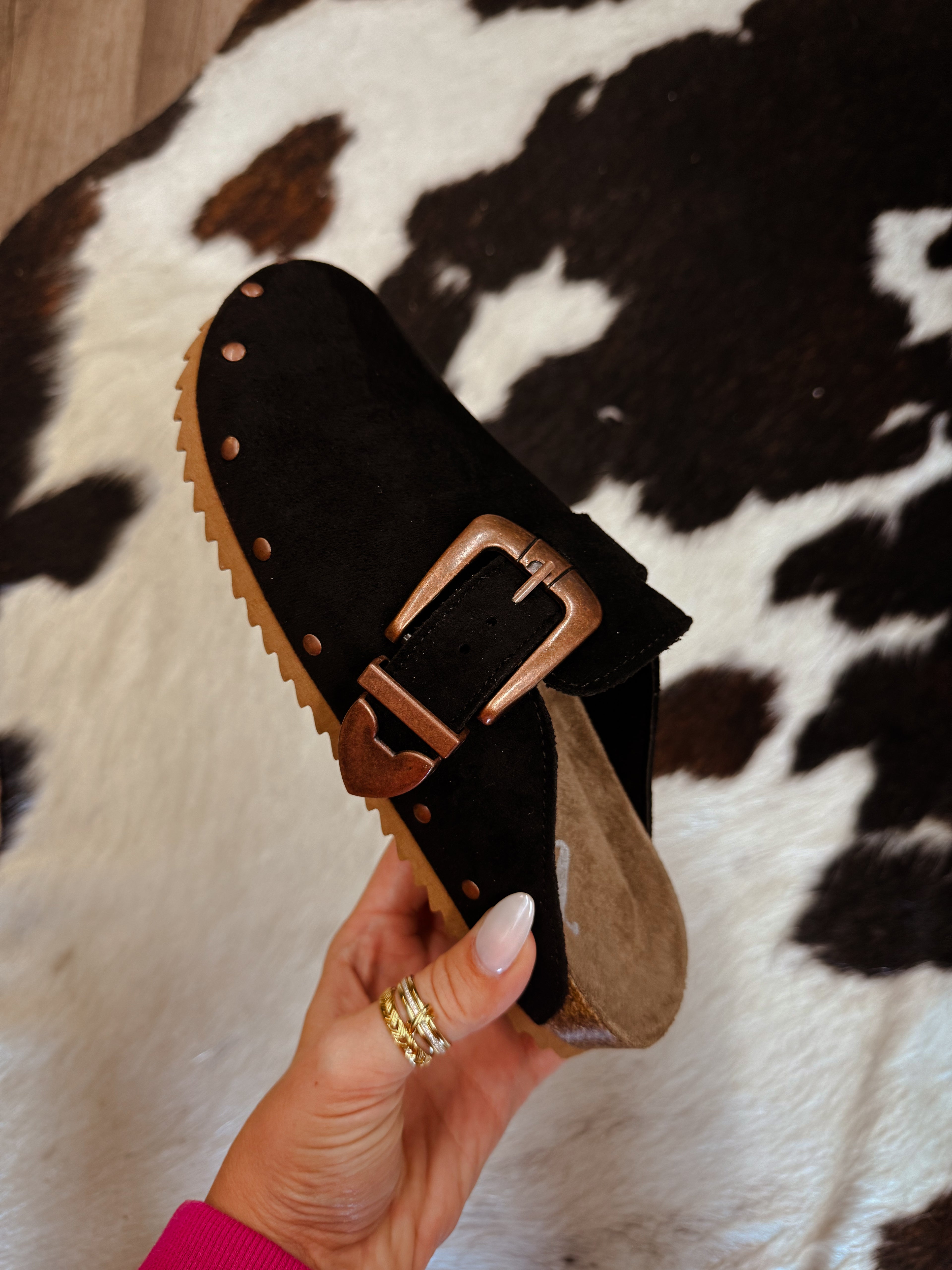 The Boston Clogs-Black