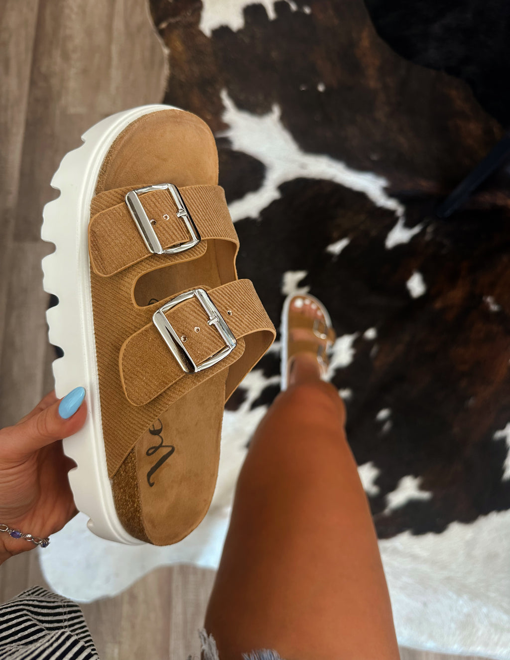 The Naomi Sandals- Tan