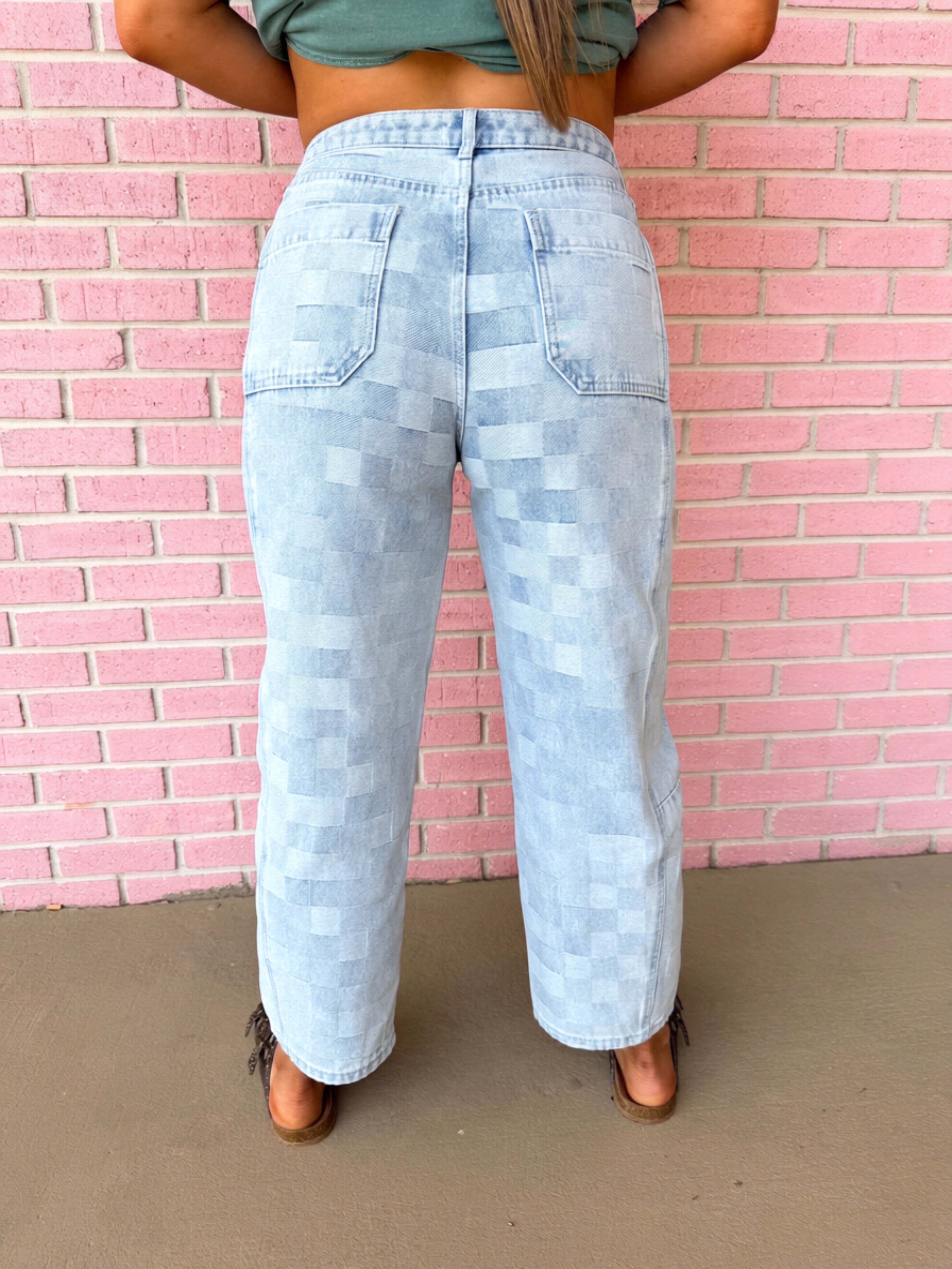 The Country Club Checkered Barrels