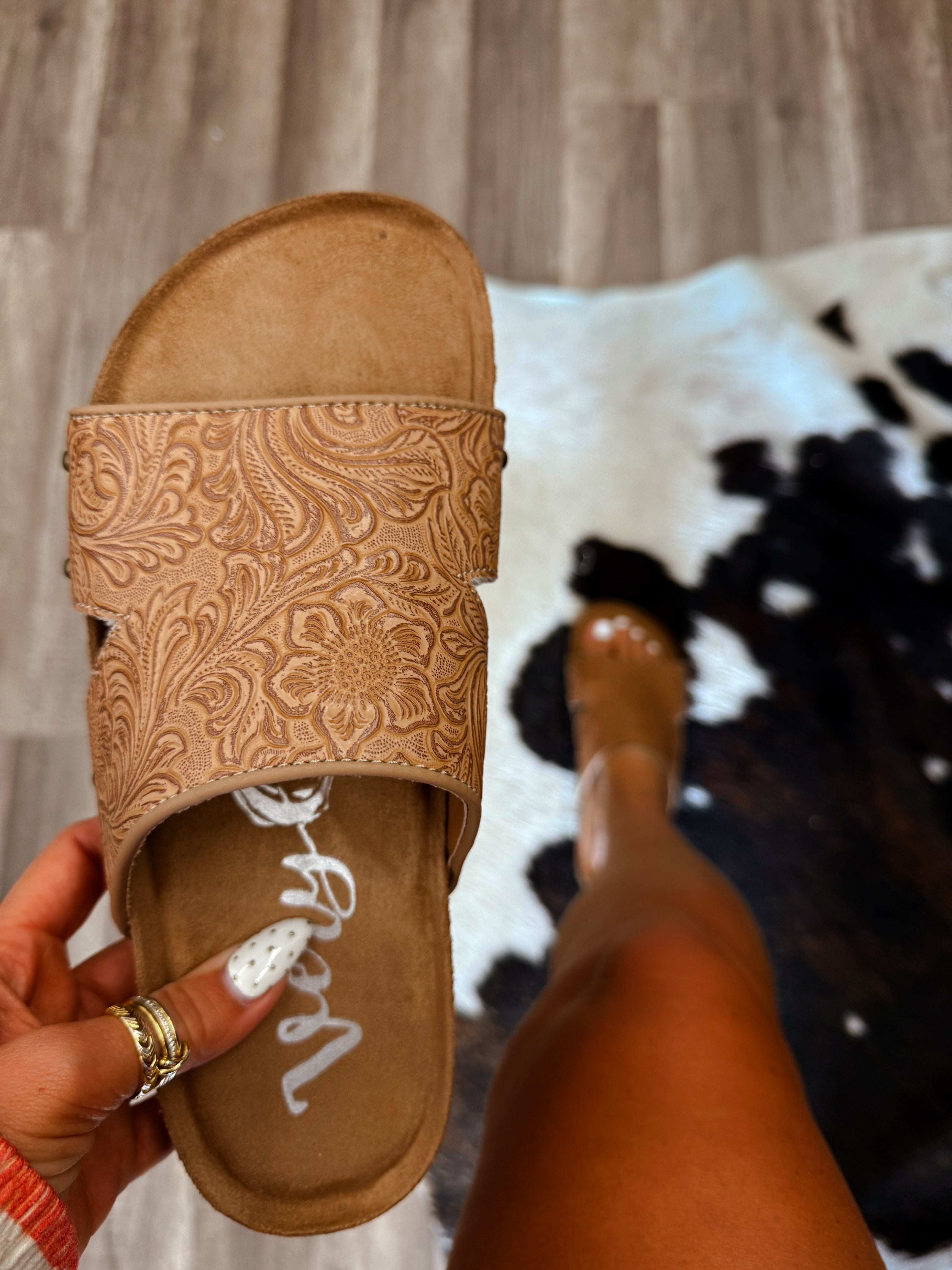 The Reagan Sandals- Light Tan