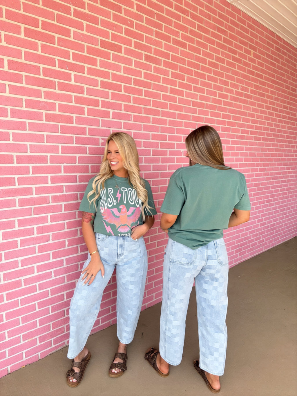 The Country Club Checkered Barrels