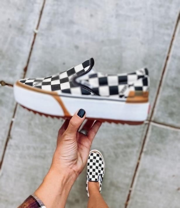 Checkered platforms store