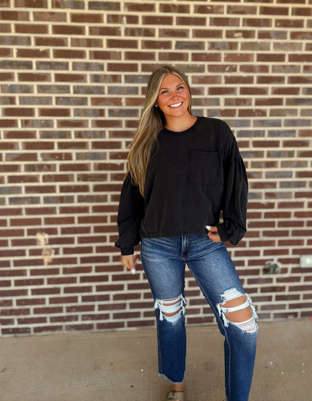 The Della Balloon Sleeve Top- Black