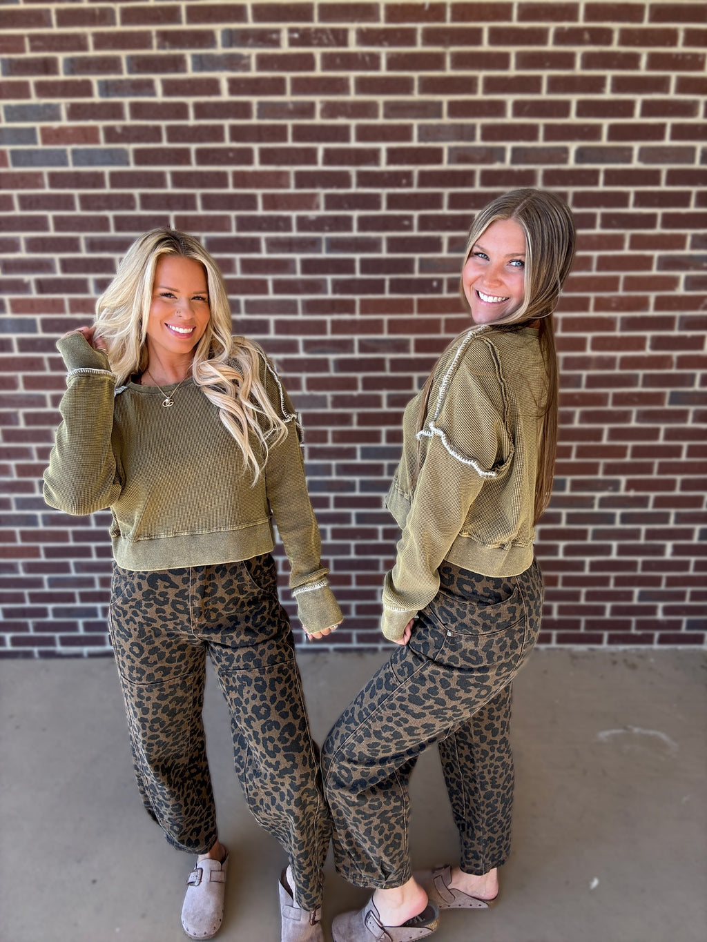 Keepin Tabs Thermal Top- Olive