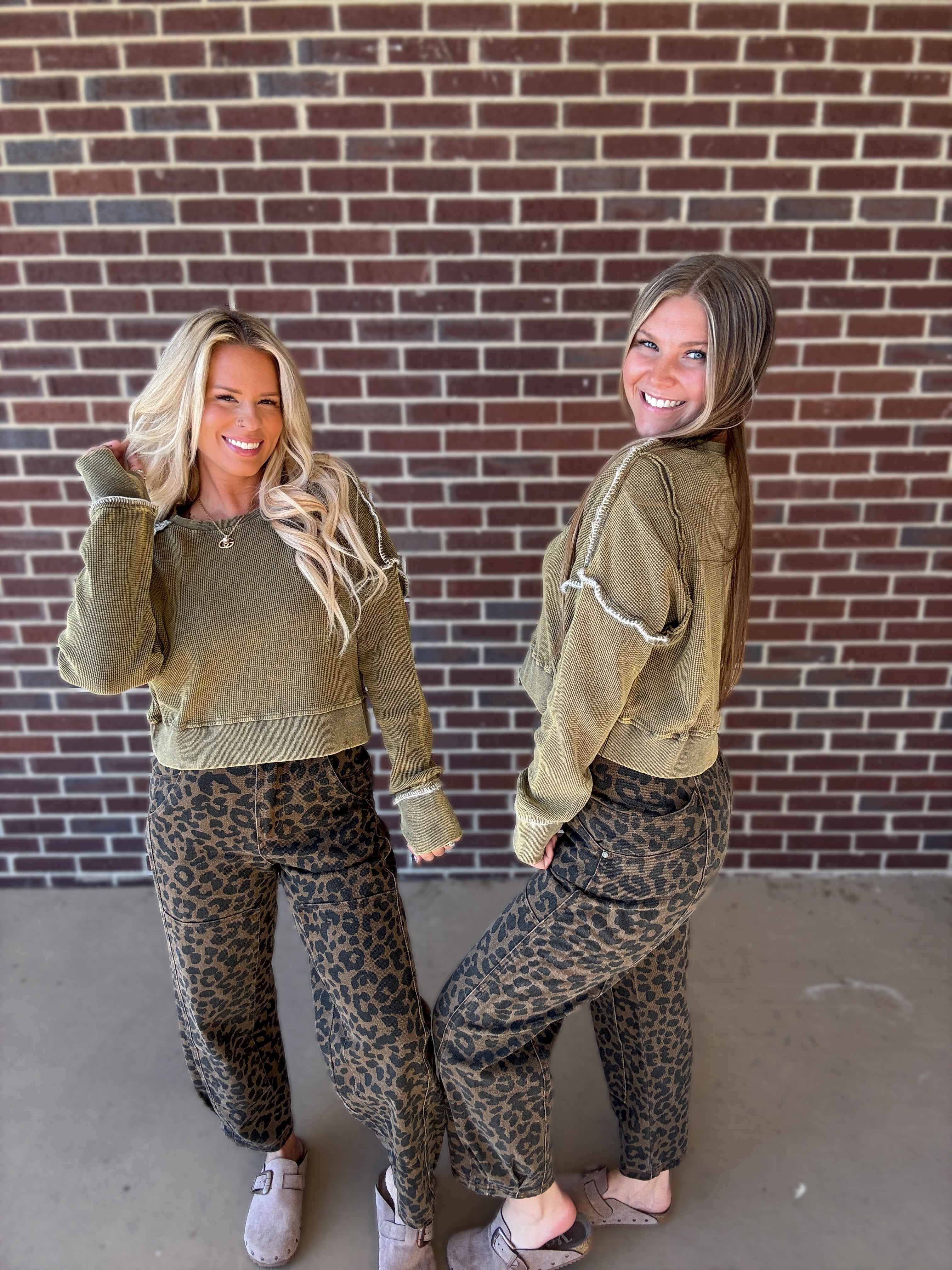 Keepin Tabs Thermal Top- Olive