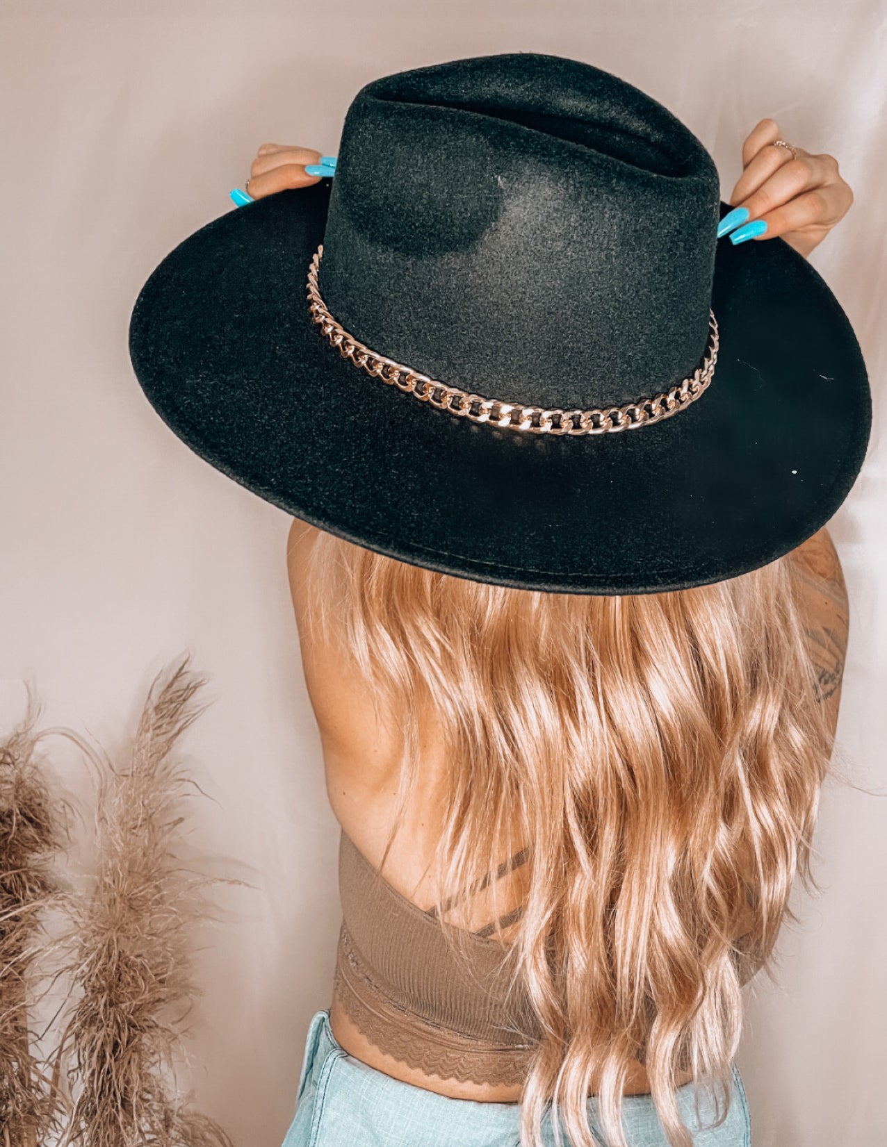 Black Chain Hat